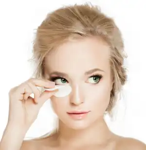 تقویت رشد مژه های چشم با وازلین